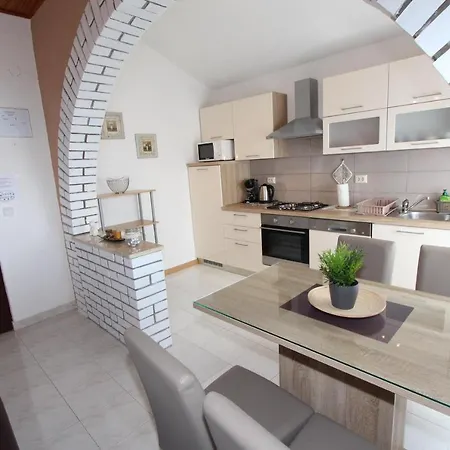 Apartment Apartman Ines Kanfanar
